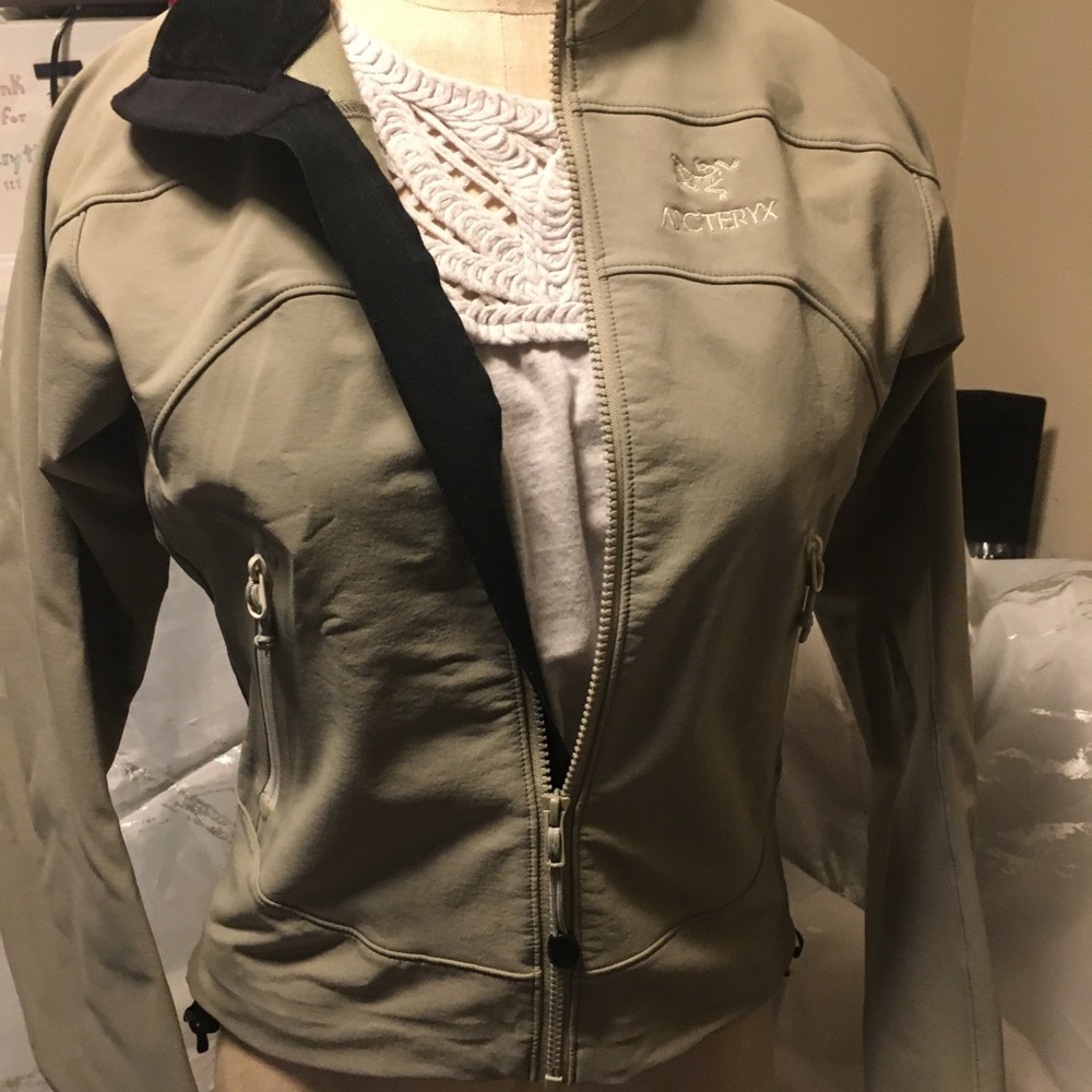 Arcteryx light jacket